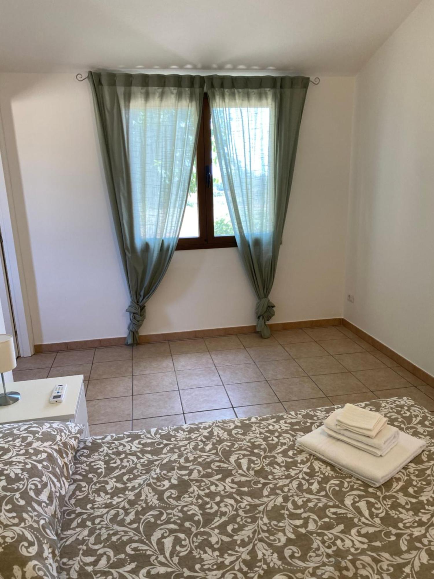 Ferienwohnung La Collina: L'Alba Castiadas Exterior foto